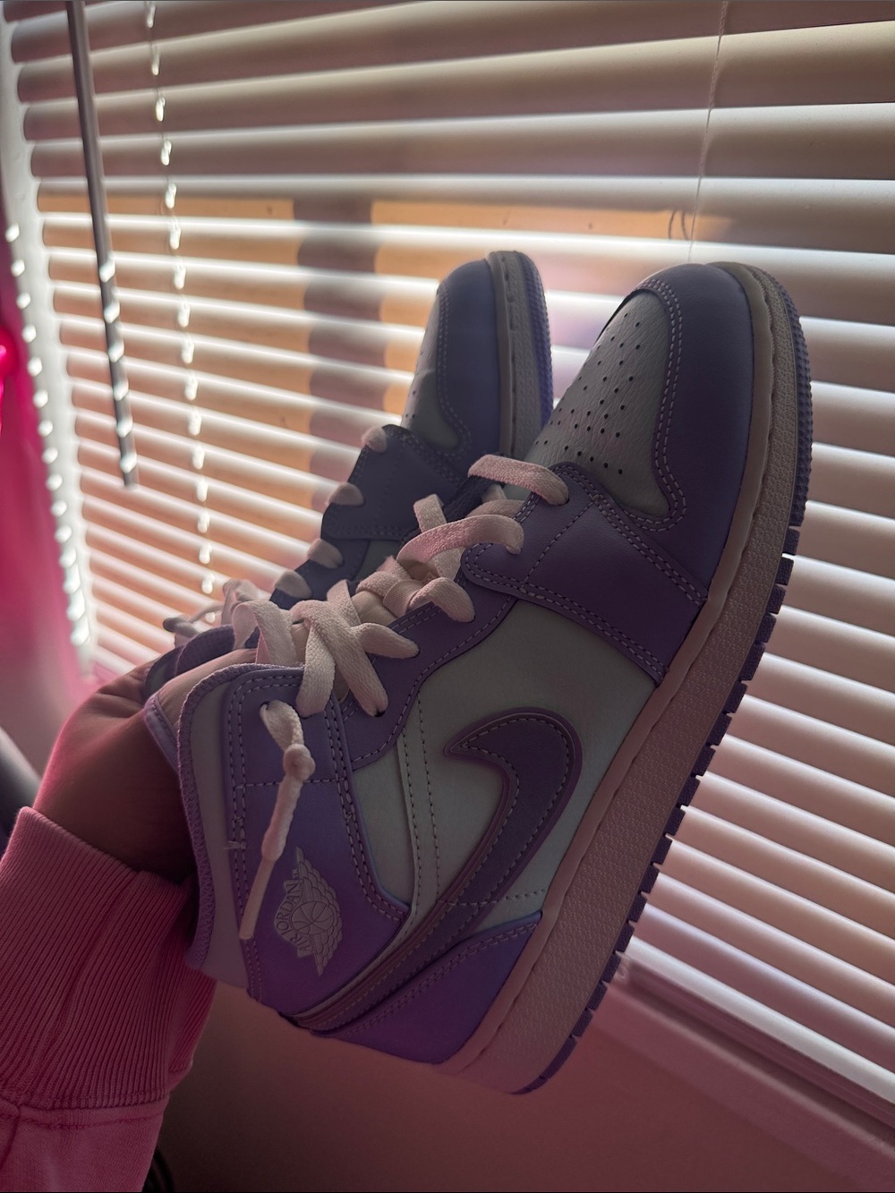 Nike Women's Sneakers in Lavender and Mint